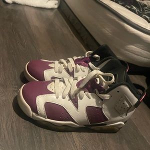 Wearied a kinda a lot but there in good condition